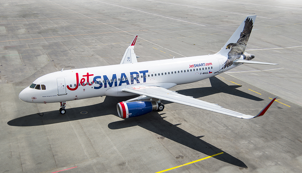 JetSMART inaugura la primera ruta directa que conecta Santiago con Medellín