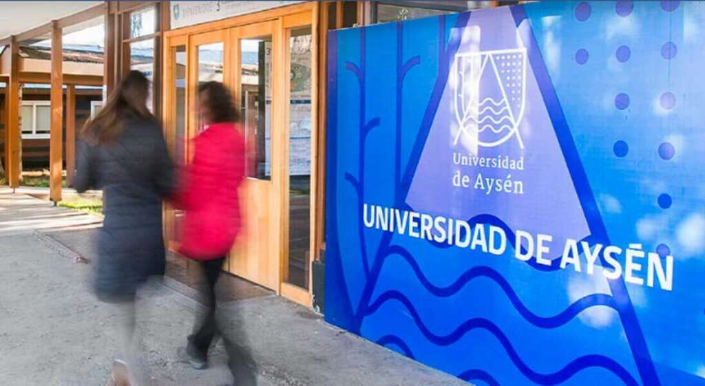 Diputado Alinco respalda a estudiantes de la Universidad de Aysén que piden destitución de rectora