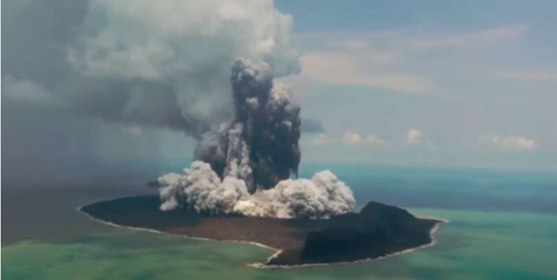 NASA: Erupción cerca de Tonga mayor que 100 bombas atómicas