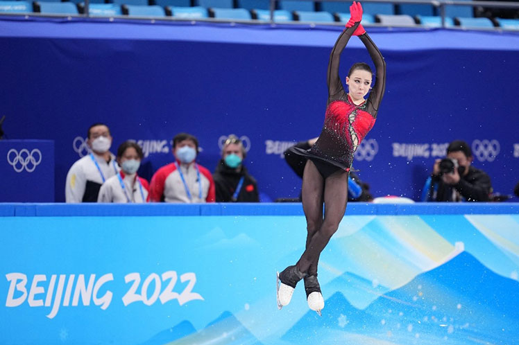 La rusa Camila Valíyeva y su salto cuádruple en Beijing 2022
