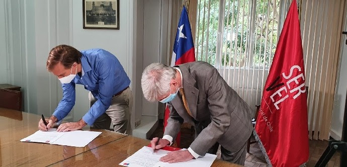 Servel y Senadis firman convenio para que personas con discapacidad ejerzan plenamente sus derechos políticos