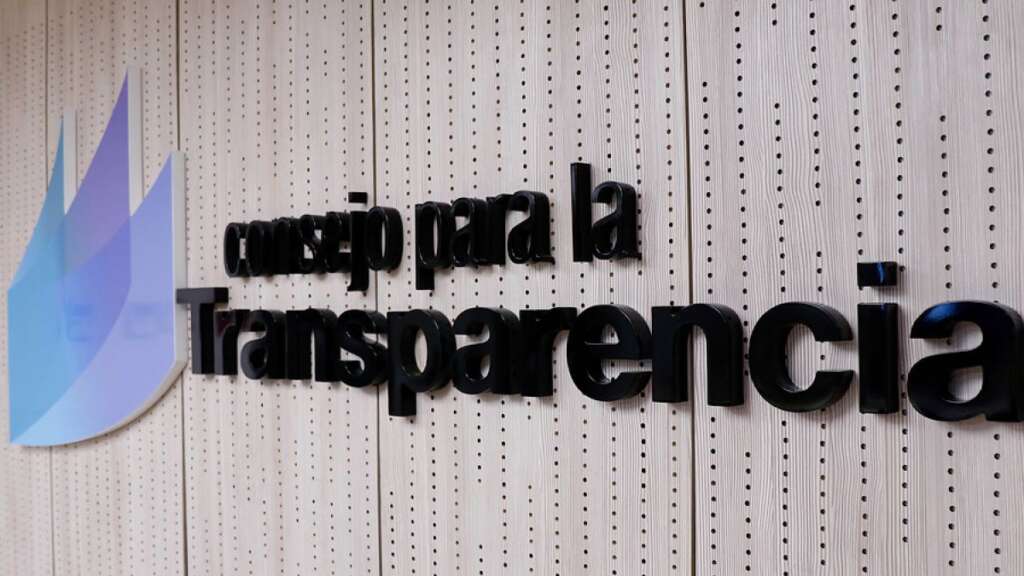 Gloria de la Fuente critica escaso avance en legislación de transparencia