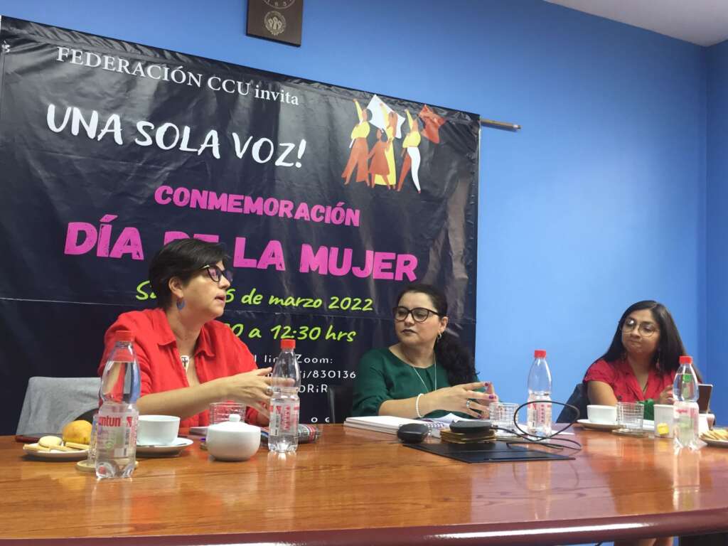 Senadora electa Claudia Pascual participa en encuentro de mujeres trabajadoras