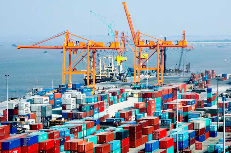Vietnam rebasa 400 mil millones USD en transacciones comerciales
