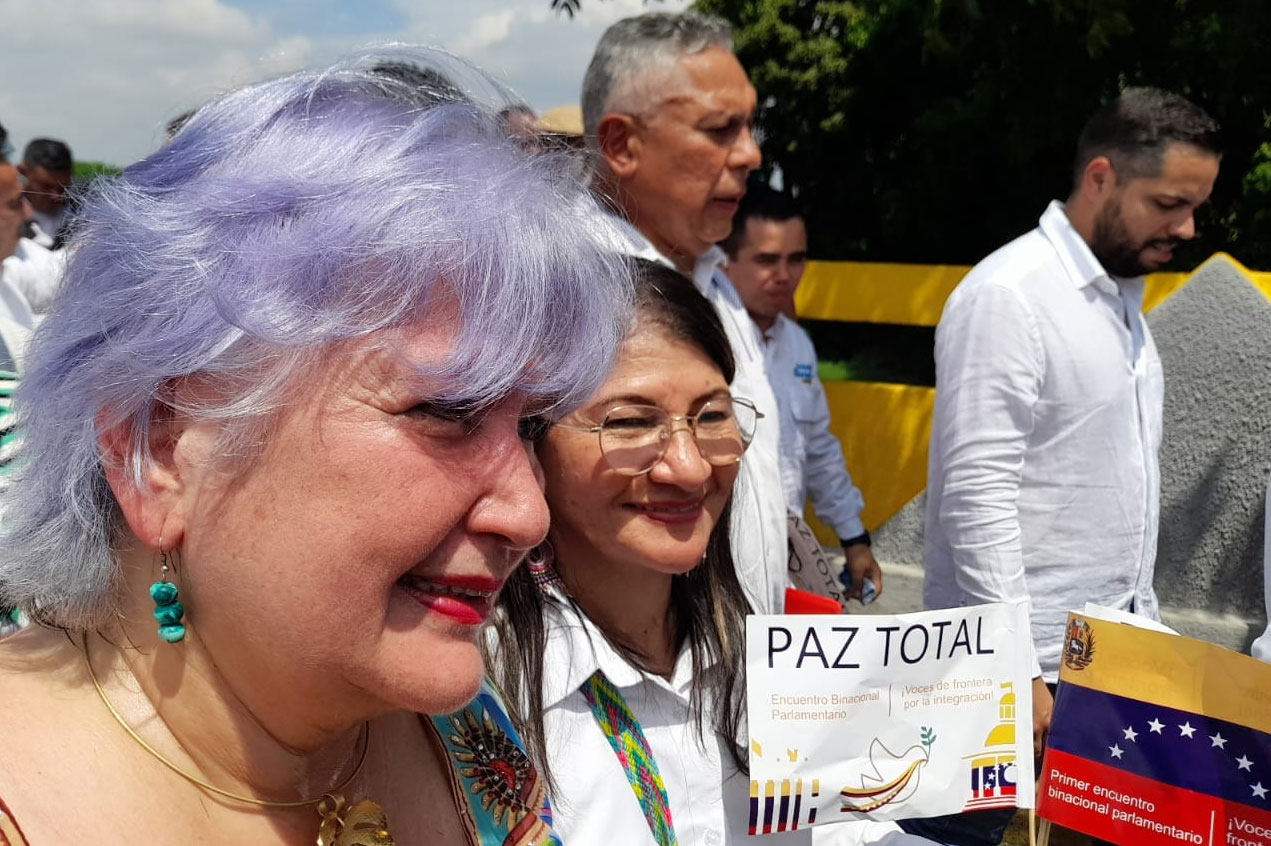 Ponderan unidad en cita de congresistas colombianos y venezolanos