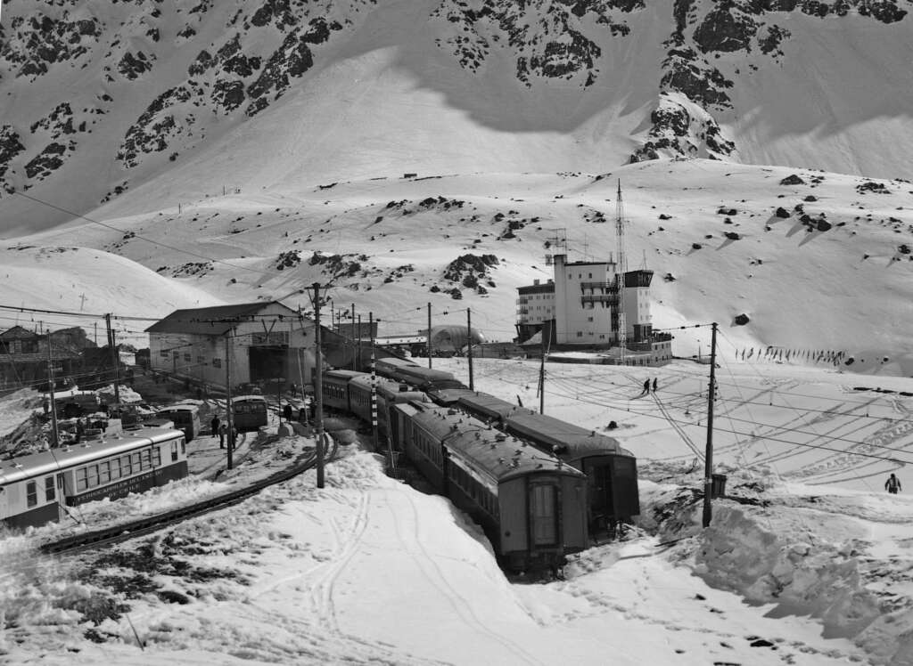 Presentan libro que rescata la historia ferroviaria de la Región de Valparaíso