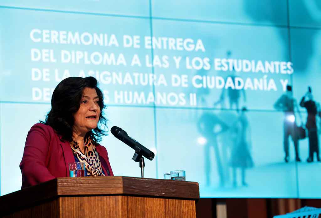 Derechos Humanos y empoderamiento de mujeres en los derroteros de universidad pública de Chile