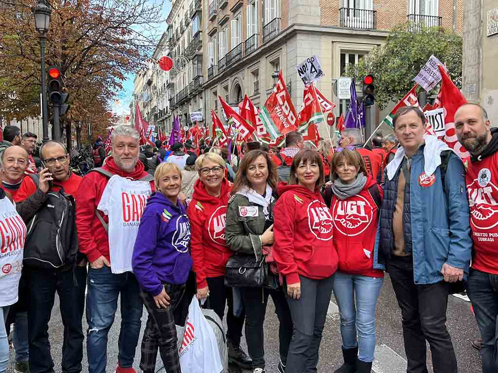 Plaza Mayor de Madrid copada por manifestación sindical