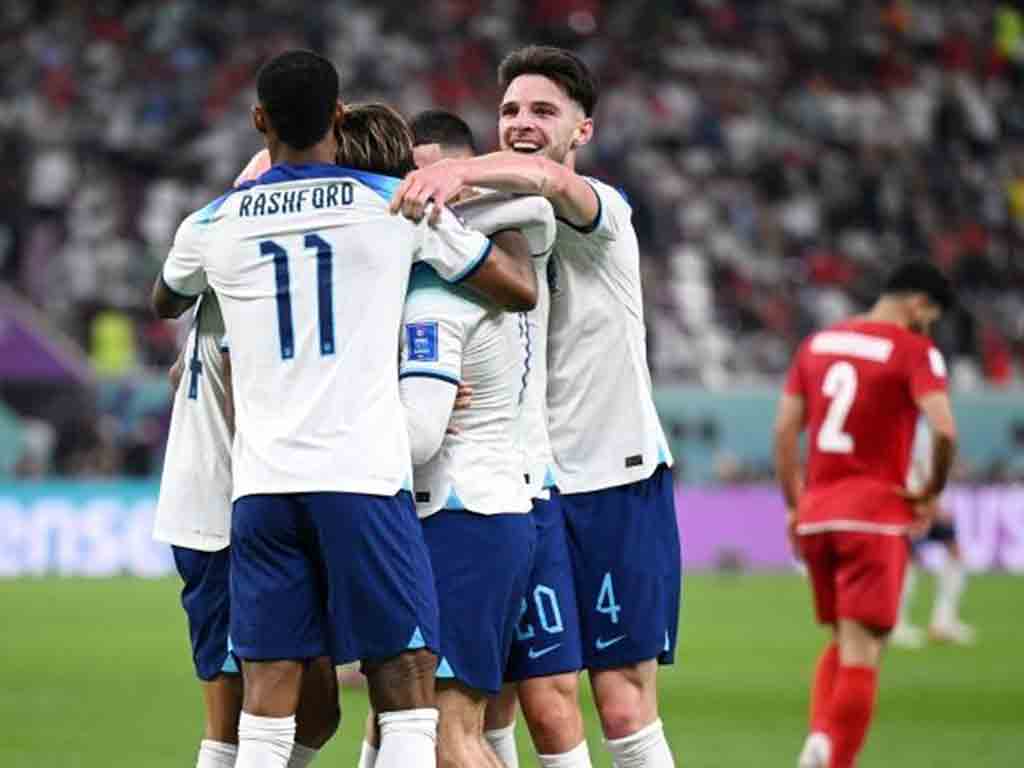 Aplanadora de Inglaterra pasa por encima de Irán en Mundial de fútbol