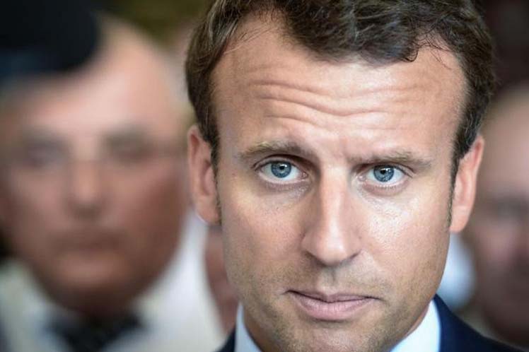 Interrumpen discurso de Macron y lo llaman ‘presidente de la violencia’