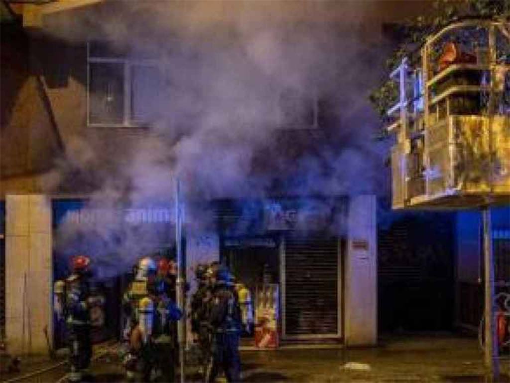 Consternación en Francia por letal incendio en Vaulx-en-Velin