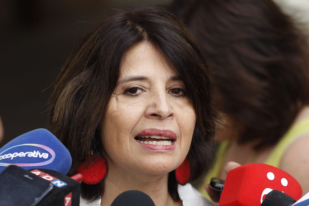 Diputados chilenos deciden suerte de exministra de Justicia