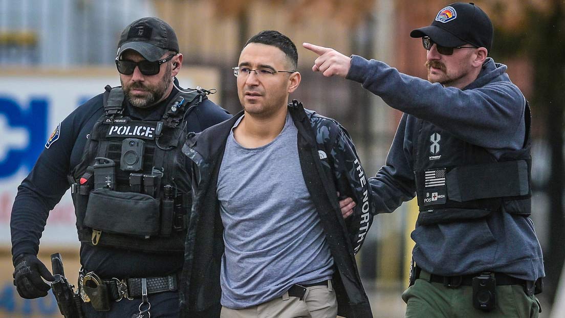Republicano arrestado en Nuevo México, EEUU, por ataques a demócratas