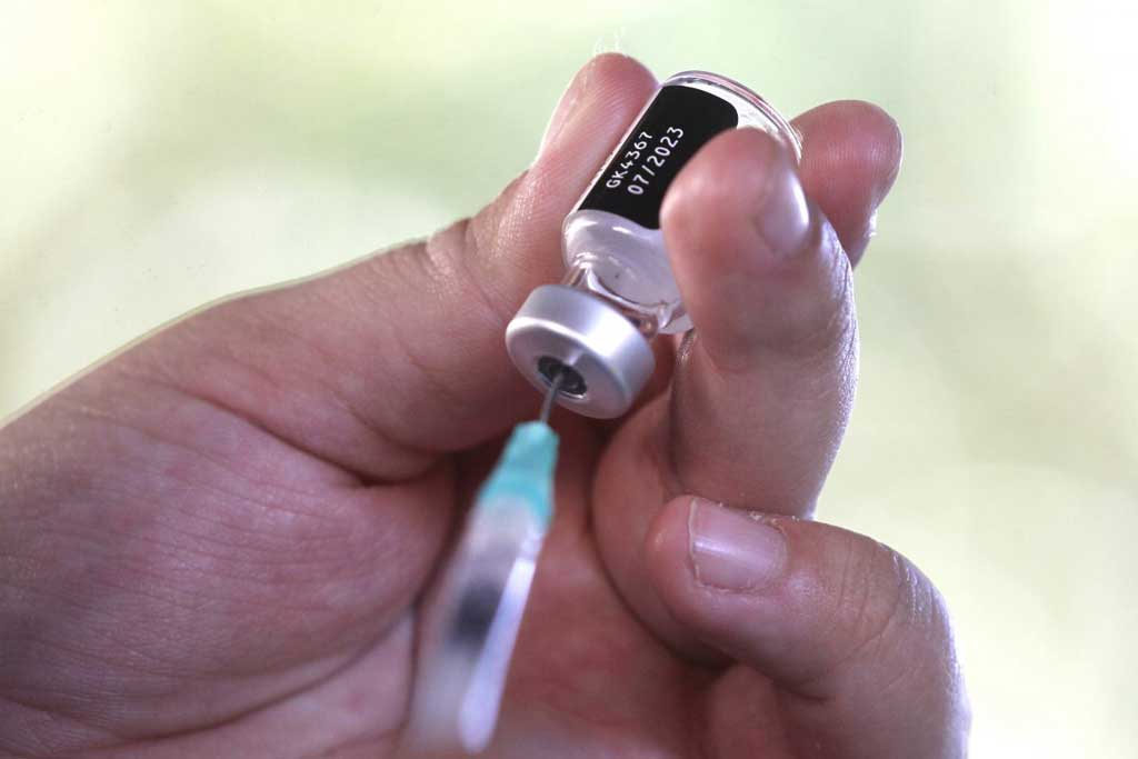 Gobierno de Chile reforzará el proceso de vacunación contra la COVID–19 y la influenza