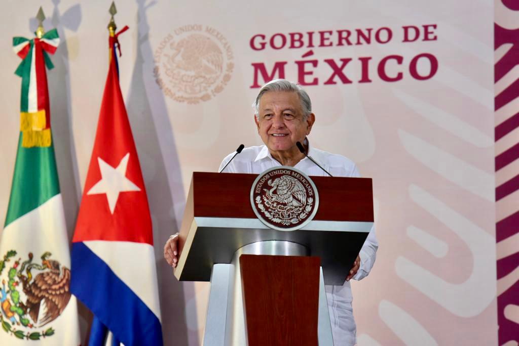 AMLO le promete a Miguel Díaz-Canel una defensa más activa para Cuba