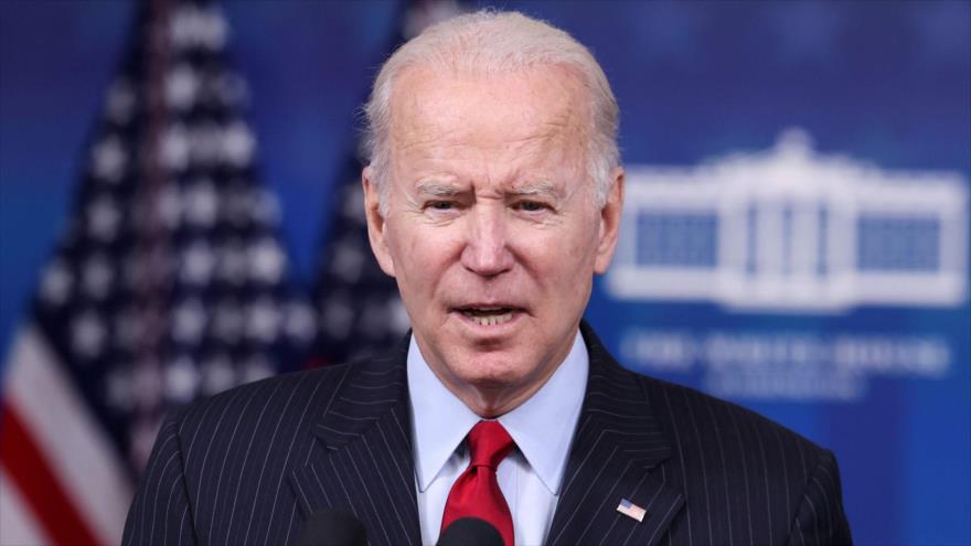 Biden rompe silencio sobre ovnis y globo chino: “Derribaré todo”