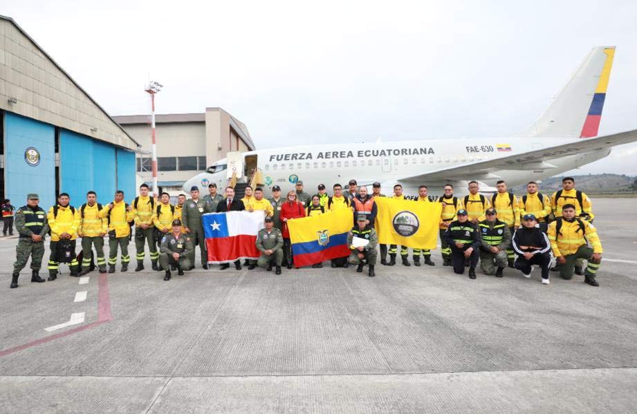 Ecuador enviará bomberos a Chile para apoyar acciones contra incendio