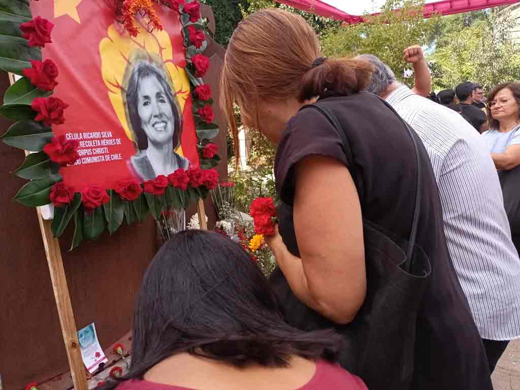 Rinden homenaje en Chile a líder comunista Gladys Marín
