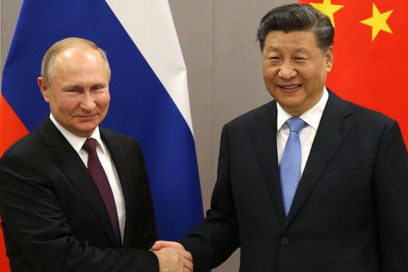 Putin y Xi Jinping inician reunión en el Kremlin