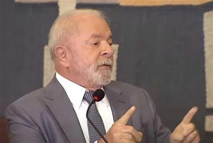 Presidente Lula invita a Brasil a los líderes sudamericanos para alentar una región de paz e integración