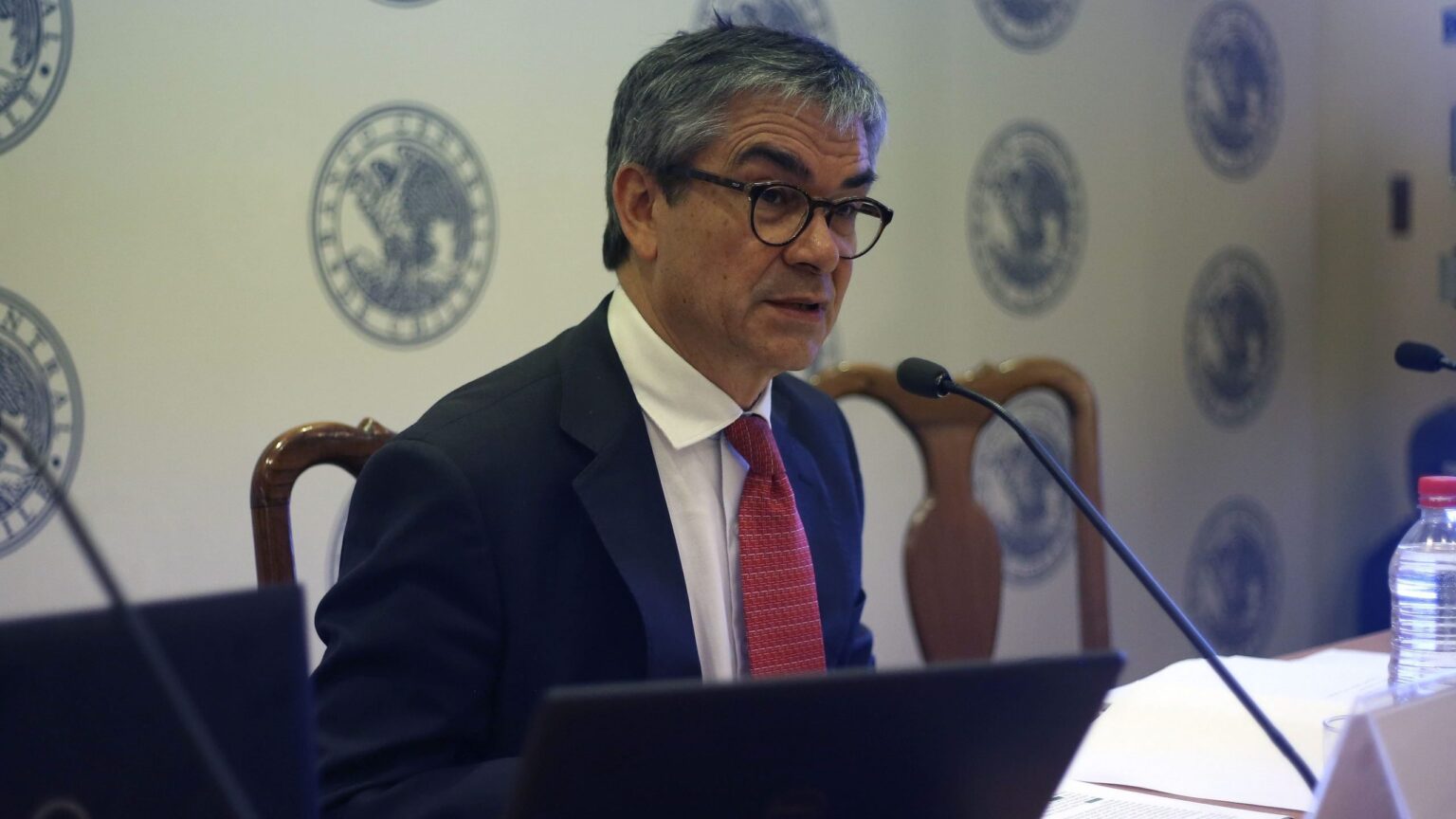 Los chilenos esperan más acción que palabras, afirma ministro