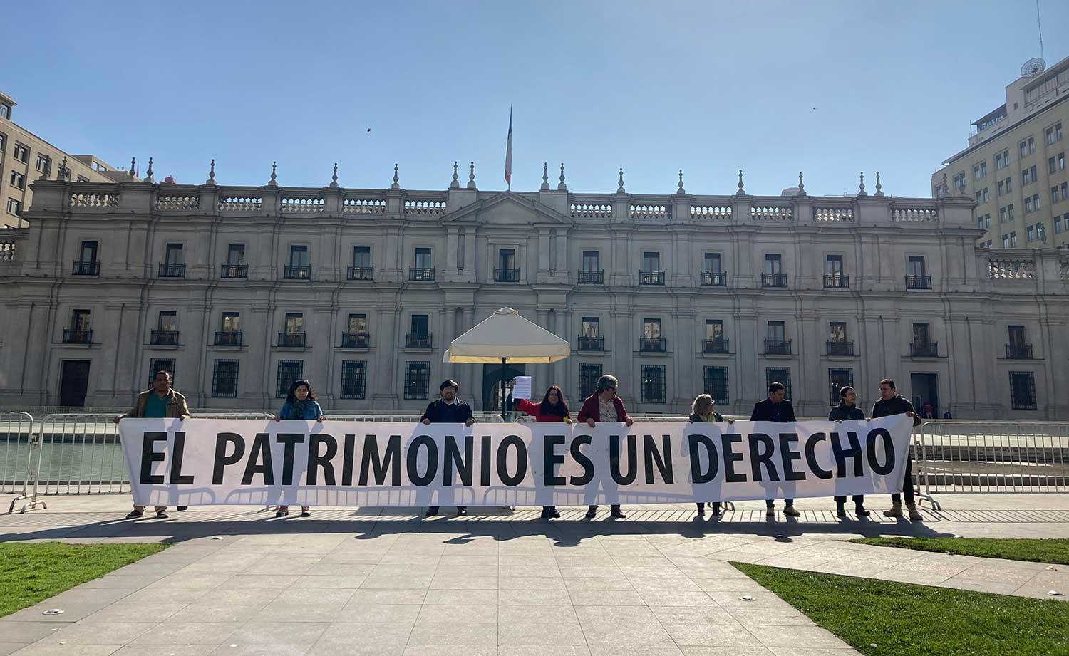 U. de Chile firma solicitud para que se declare Sitio de Memoria al Palacio de La Moneda