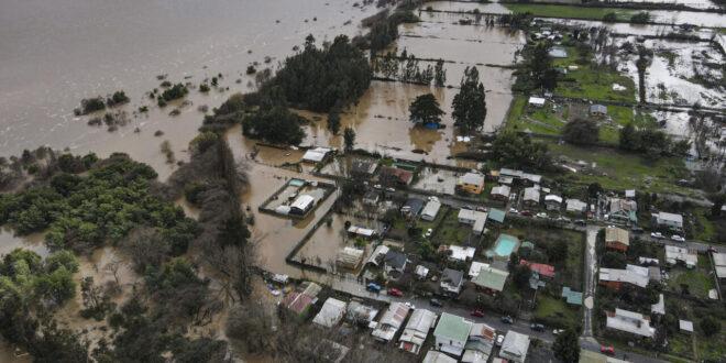 Destruidas más de mil 400 viviendas en Chile por sistema frontal