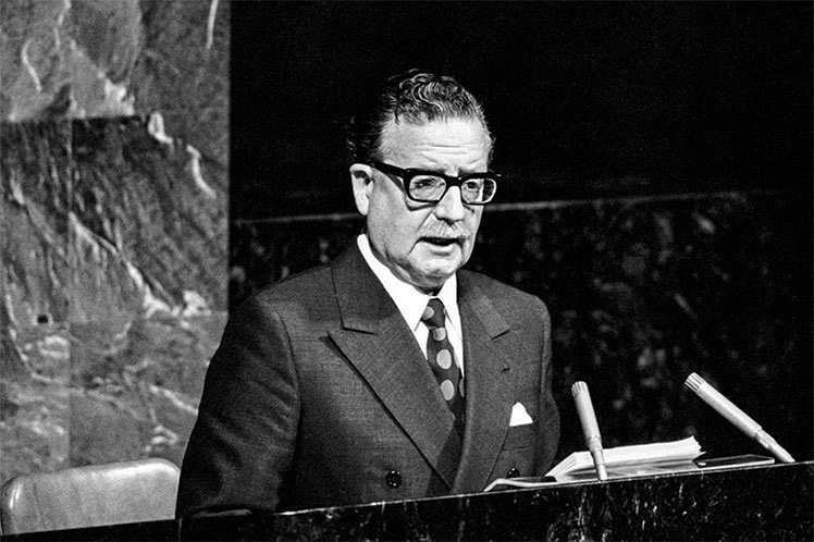 Recuerdan en Chile el legado Salvador Allende