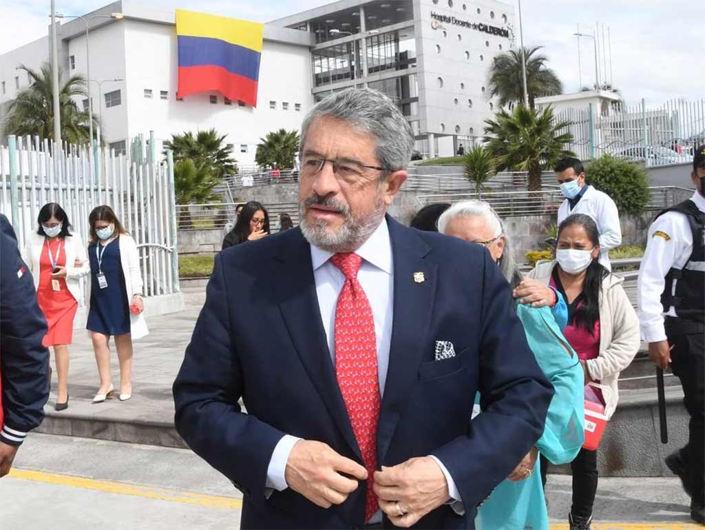 Ministro de Salud de Ecuador niega ingresos por adicción al fentanilo