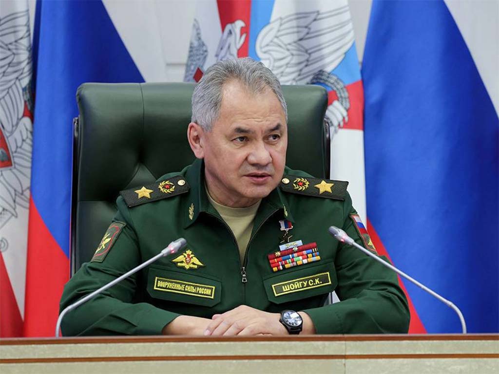 Ministro ruso de Defensa inspecciona tropas en el frente ucraniano