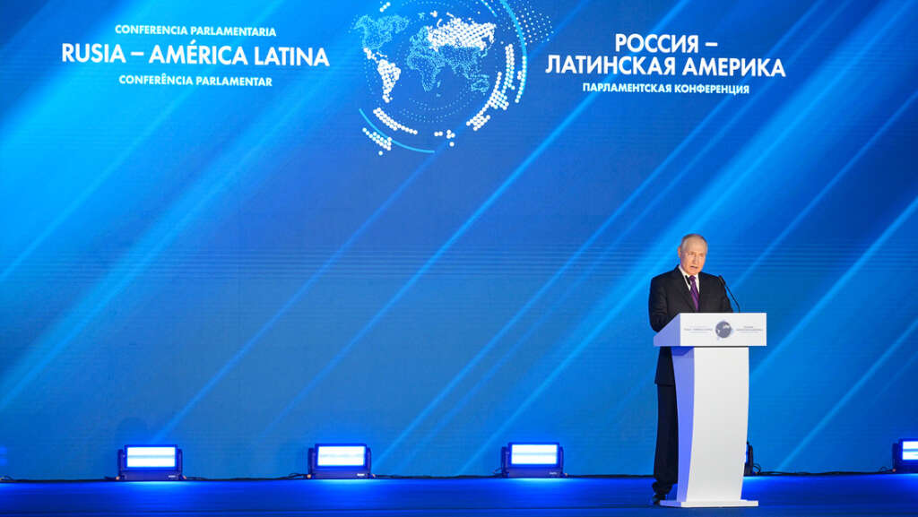 Putin llama a fortalecer las relaciones con América Latina