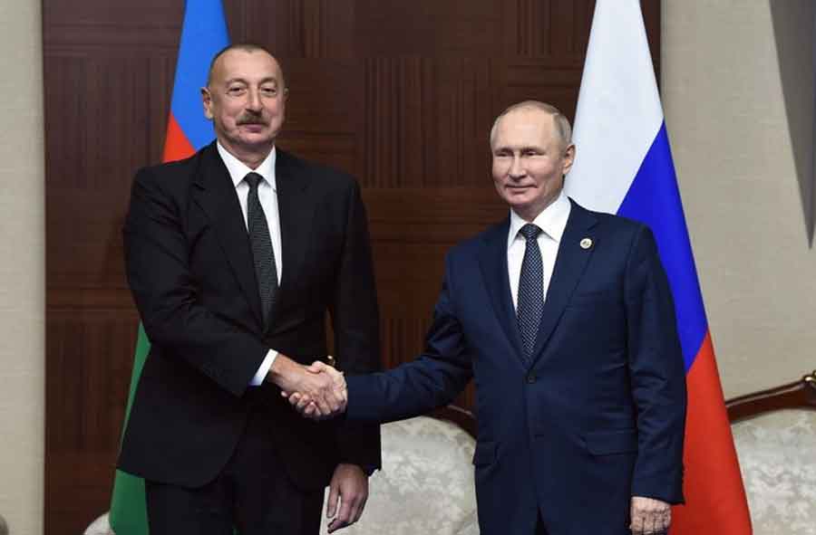 Putin y Aliyev subrayan importancia de alto el fuego en Karabaj