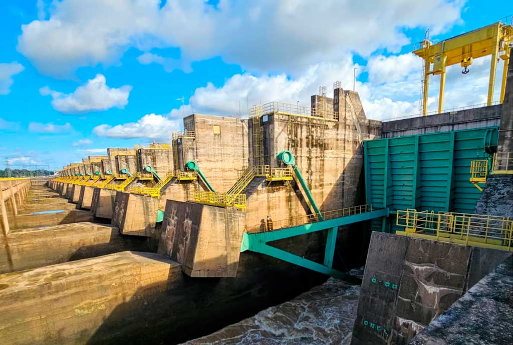 Sequía paraliza cuarta mayor hidroeléctrica de Brasil