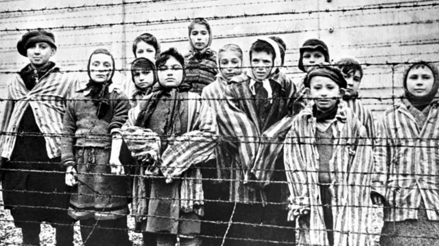 En memoria de las víctimas del Holocausto: no a los nuevos extremismos