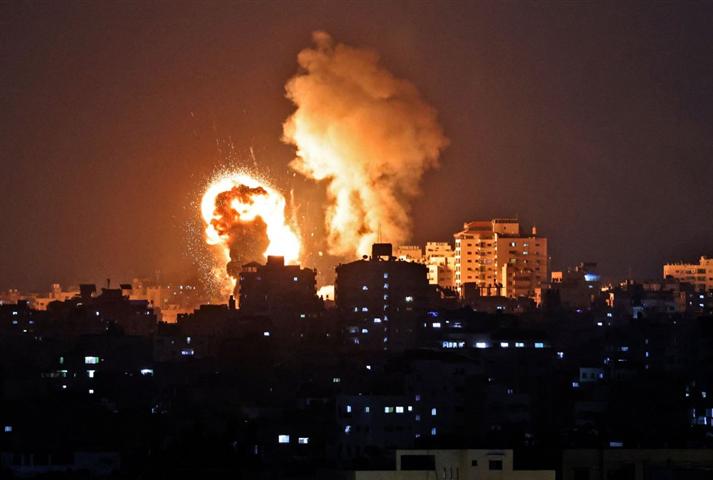 Gaza continúa bajo el fuego del Estado de Israel por mar, aire y tierra