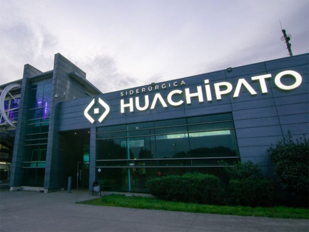 Gobierno busca opciones para rescatar la importante siderúrgica de Huachipato