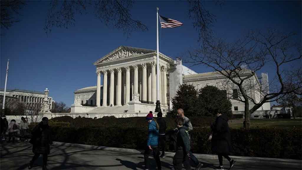 Corte Suprema de EEUU sopesa línea entre gobierno y redes sociales