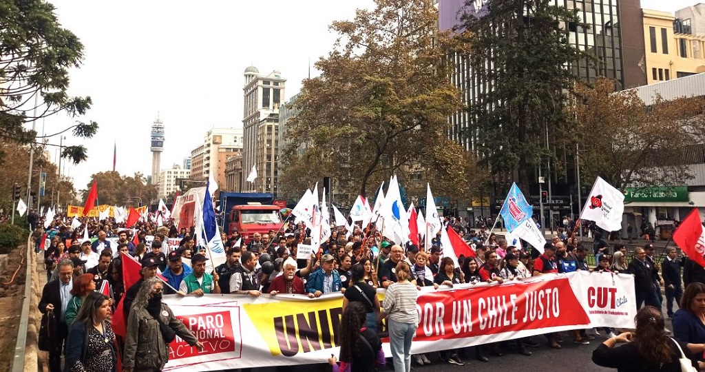 Decenas de miles marcharon en Chile para exigir mejoras sociales